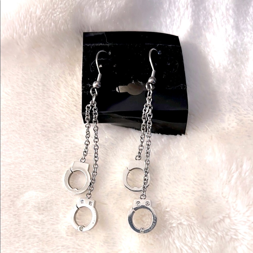 NWOT 👮‍♂️ 2-3/4” SILVER HANDCUFF DANGLE FISH-HOOK FASHION EARRINGS WITH BACKINGS